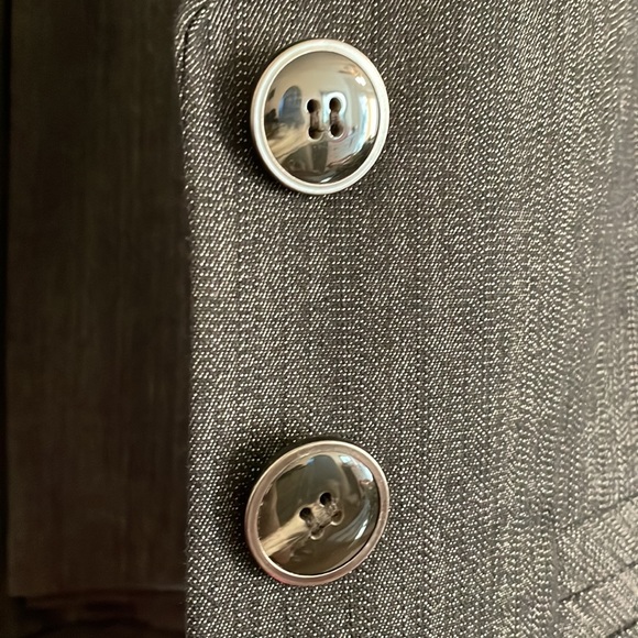 Beautiful Nine West Women’s Suit - Picture 5 of 5